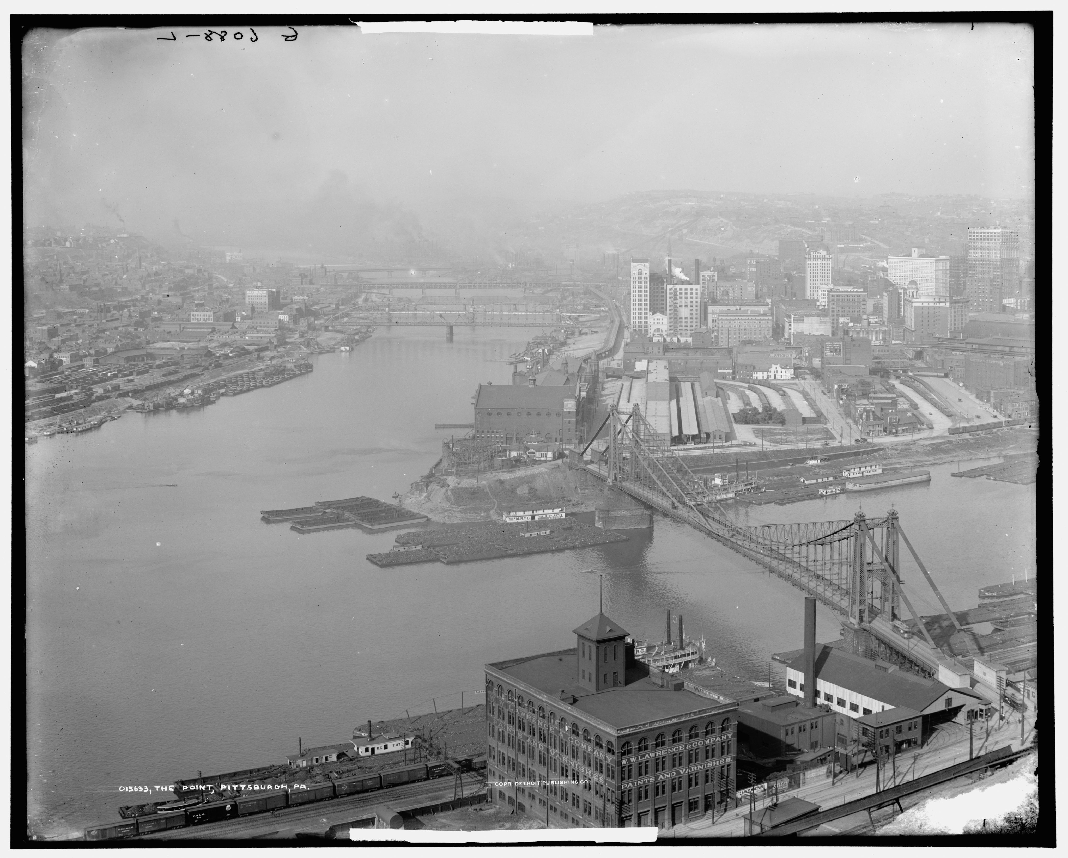 The Point, Pittsburgh, Pa., mostrado entre 1900 y 1915.