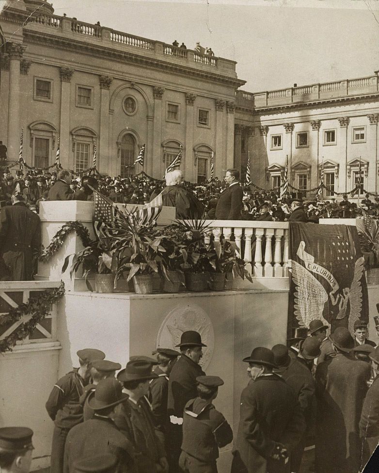 Theodore Roosevelt’s 1905 inauguration, showing the president taking the oath of office on a decorated platform outside the U.S. Capitol (Library of Congress/Underwood & Underwood)