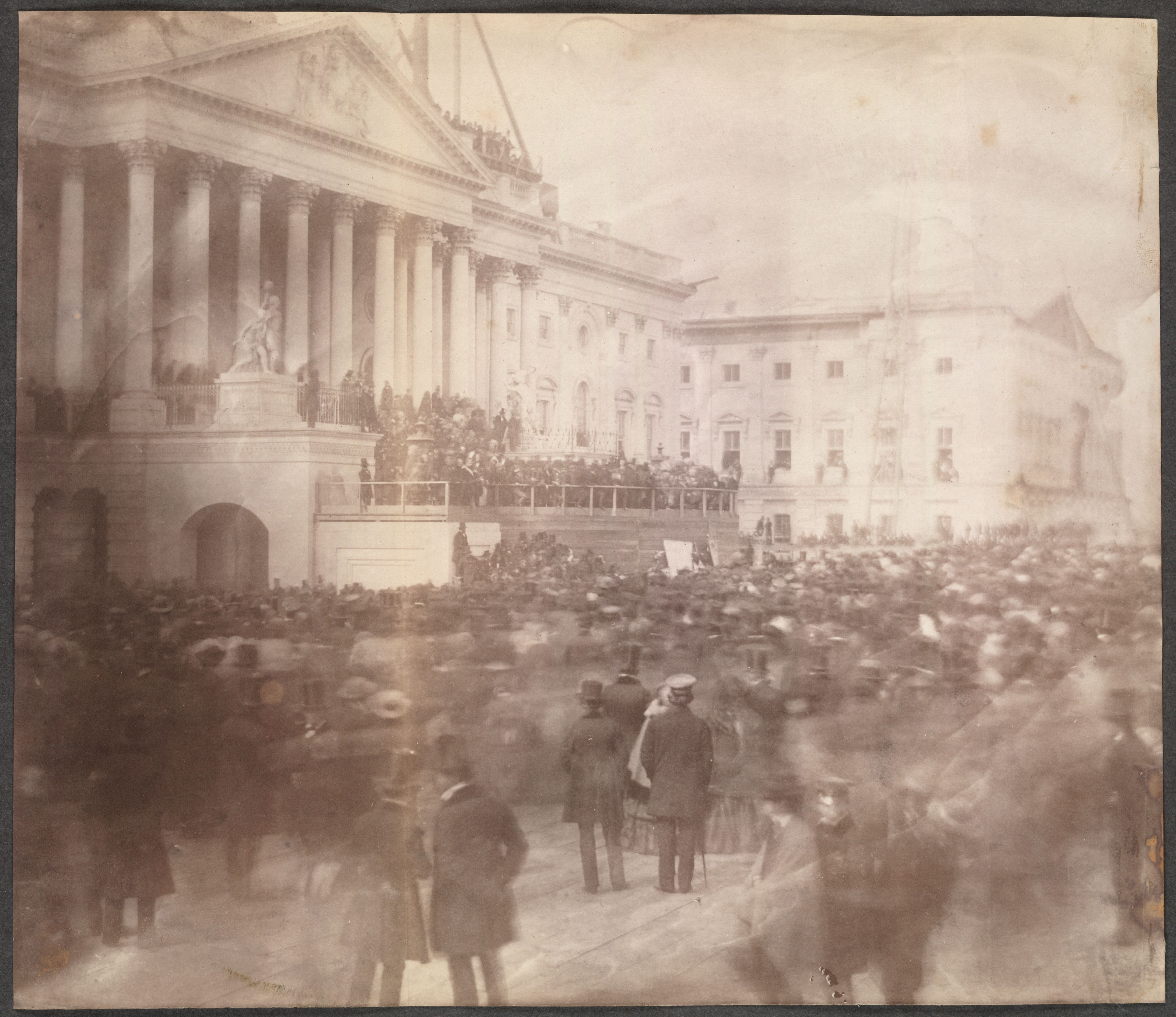 Large crowd observing ceremony at U.S. Capitol (Library of Congress/John Wood)