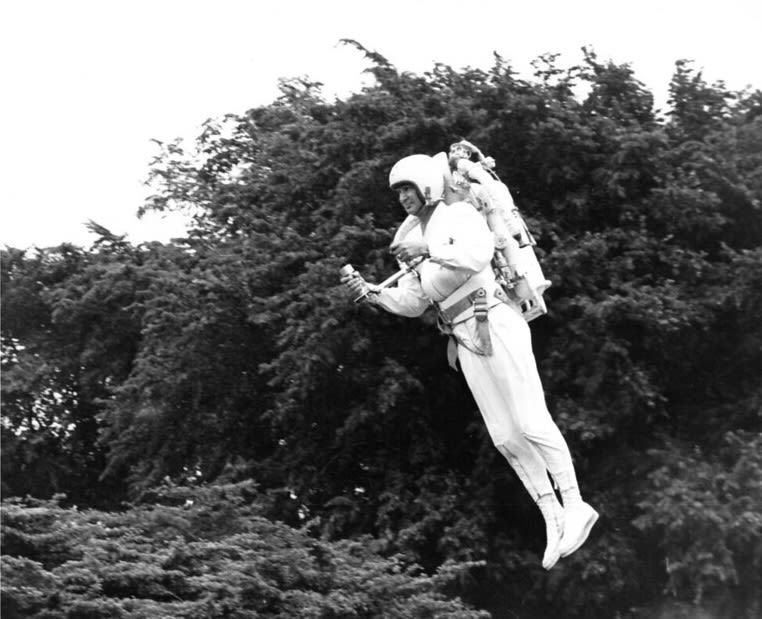Man flying with an early model jetpack (Courtesy of New York State Fair)