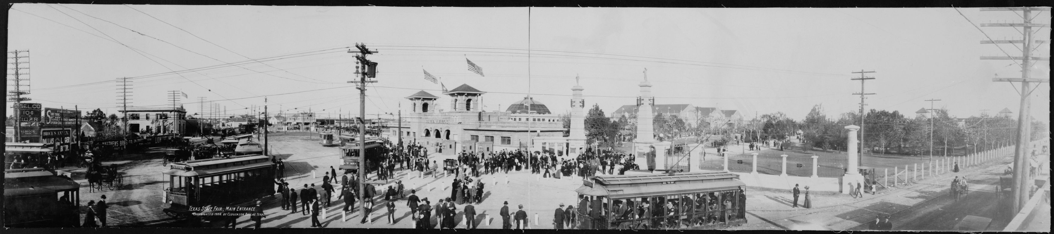 Panoramic view of the Texas State Fair main entrance in 1908, with streetcars, crowds, and early 20th-century buildings (Library of Congress/Henry Clogenson)